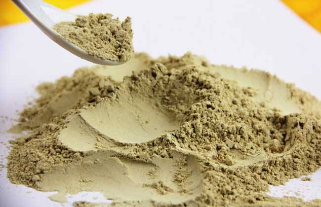 大的是颗粒剂,图片来自网络散剂与颗粒剂,最直观的区别在于粉末大小.